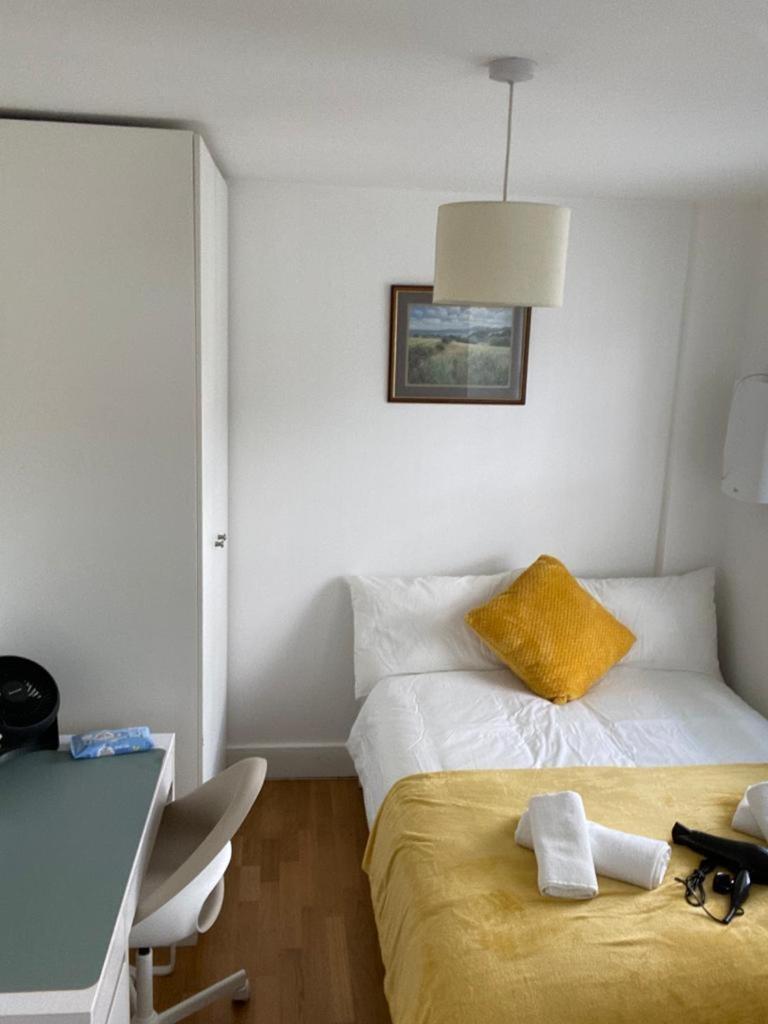 Lovely Private Rooms In Euston, Central London Exterior photo