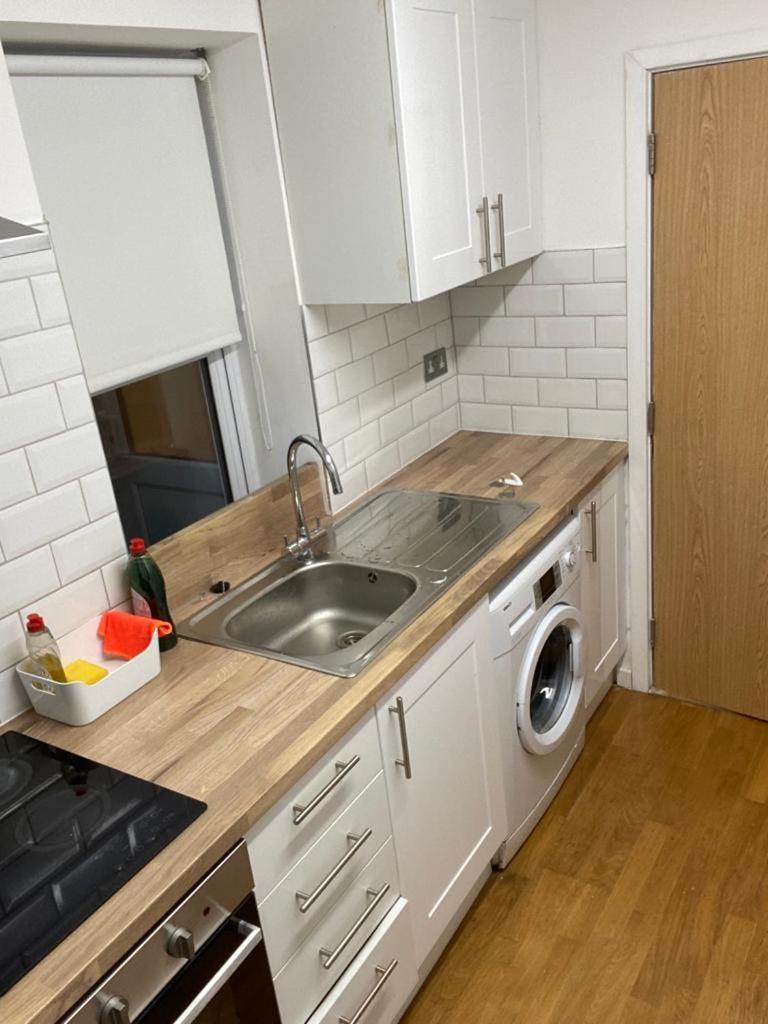 Lovely Private Rooms In Euston, Central London Exterior photo